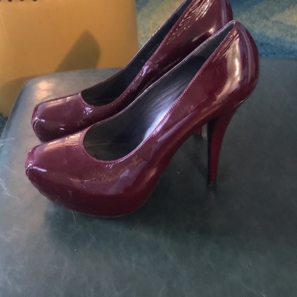 Stuarts weitzman, Marciano, Aldo and le-chateau - Picture 6 of 8